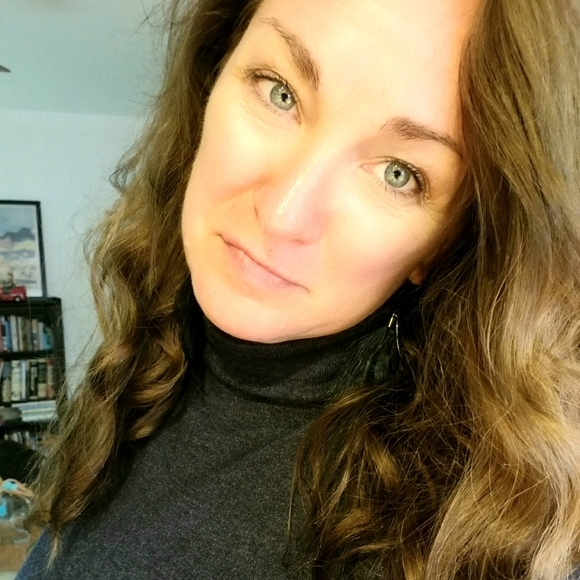 Meet your Posher, Chloe grace - Picture 1 of 4